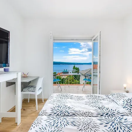 Modernes Nur 350 Meter Zum Sandstrand Mit Meerblick, Eigenem Liegestuhl, Grill Apartament