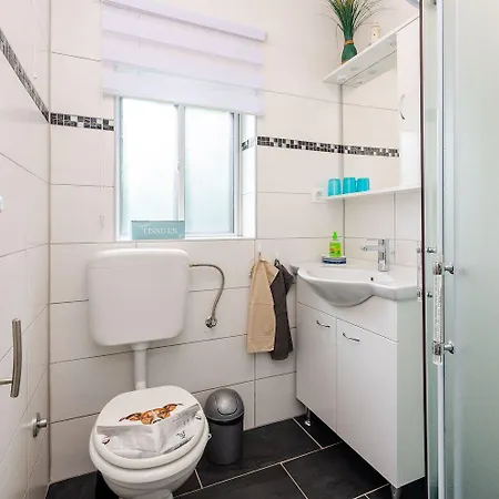Apartmán Modernes Nur 350 Meter Zum Sandstrand Mit Meerblick, Eigenem Liegestuhl, Grill Crikvenica