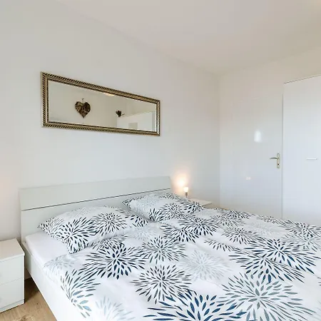 Appartement Modernes Nur 350 Meter Zum Sandstrand Mit Meerblick, Eigenem Liegestuhl, Grill *