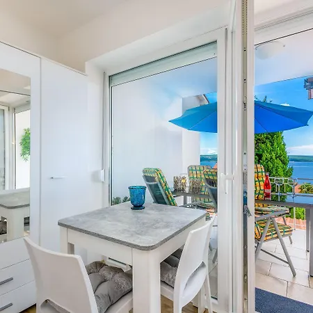 Apartmán Modernes Nur 350 Meter Zum Sandstrand Mit Meerblick, Eigenem Liegestuhl, Grill Crikvenica