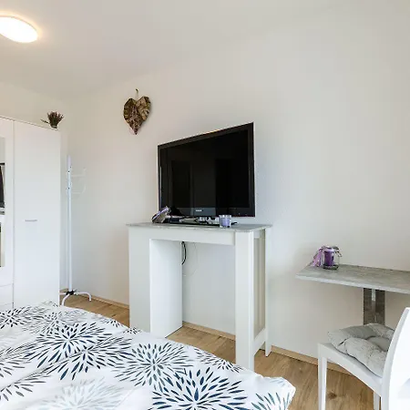 Apartmán Modernes Nur 350 Meter Zum Sandstrand Mit Meerblick, Eigenem Liegestuhl, Grill Crikvenica