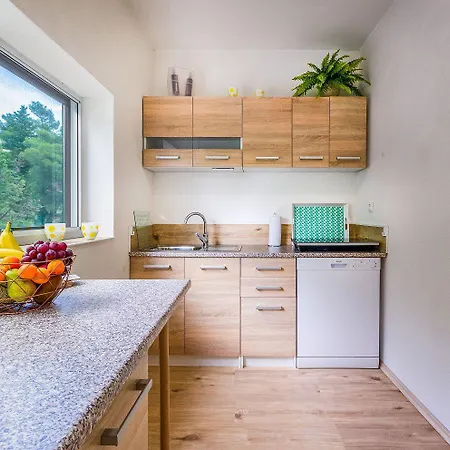 Modernes Nur 350 Meter Zum Sandstrand Mit Meerblick, Eigenem Liegestuhl, Grill *