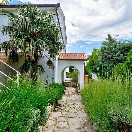Modernes Nur 350 Meter Zum Sandstrand Mit Meerblick, Eigenem Liegestuhl, Grill Apartmán *